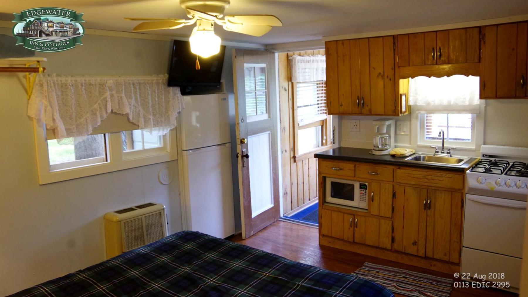 Edgewater Inn & Cottages Eagle River Rom bilde